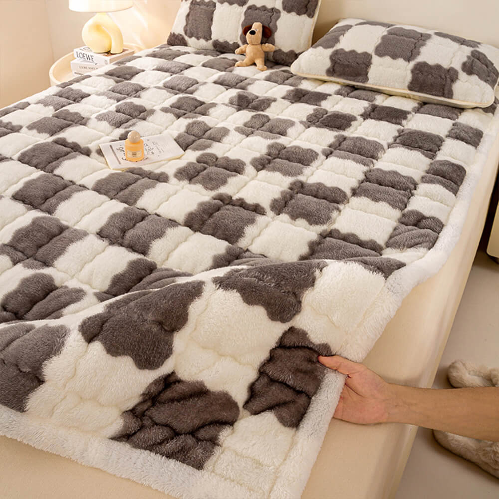 Topper de plataforma de felpa y funda de almohada
