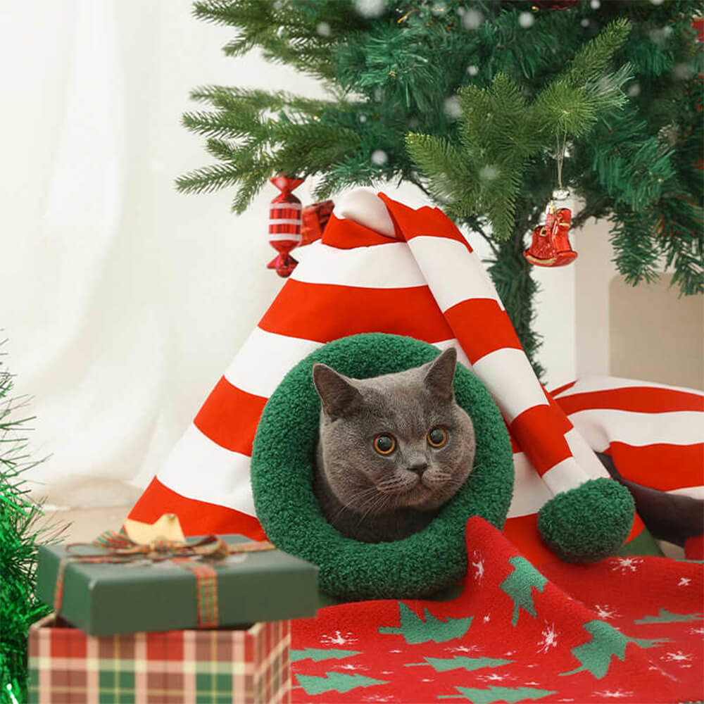 Chapeau de Noël classique, lit de grotte pour chat semi-fermé, lavable et chaud